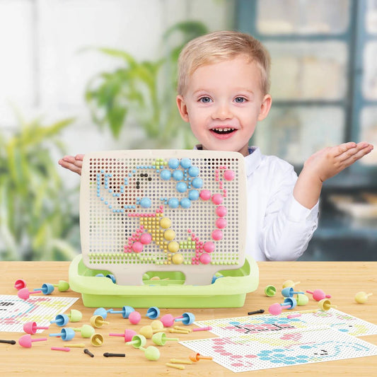 Giocattoli Chiodini: Il Potere del Gioco nella Crescita dei Bambini - BabyLud