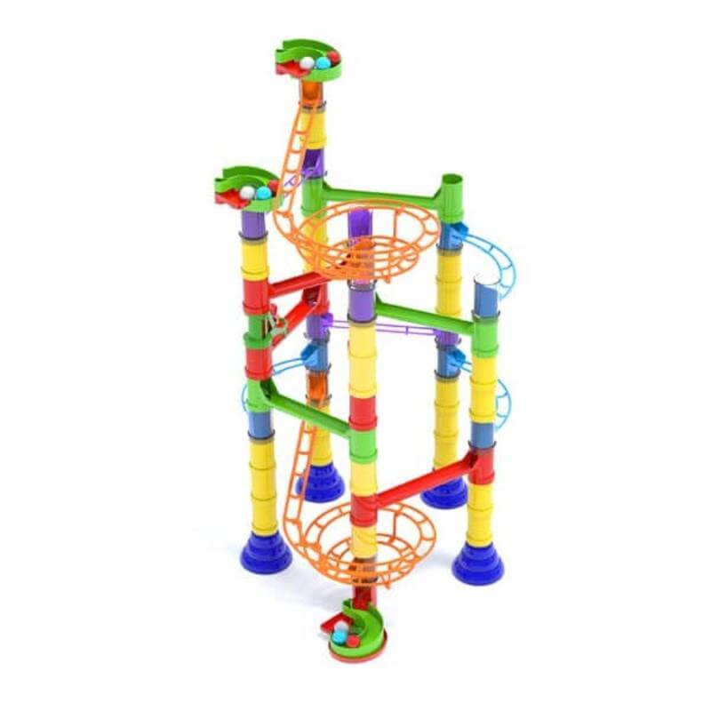 La pista per biglie Quercetti First Race è un gioco di costruzioni per bambini dai 4 anni in su. Include 40 pezzi per creare percorsi personalizzati, stimolando creatività e ragionamento. Made in Italy. (18930899) (19093112)