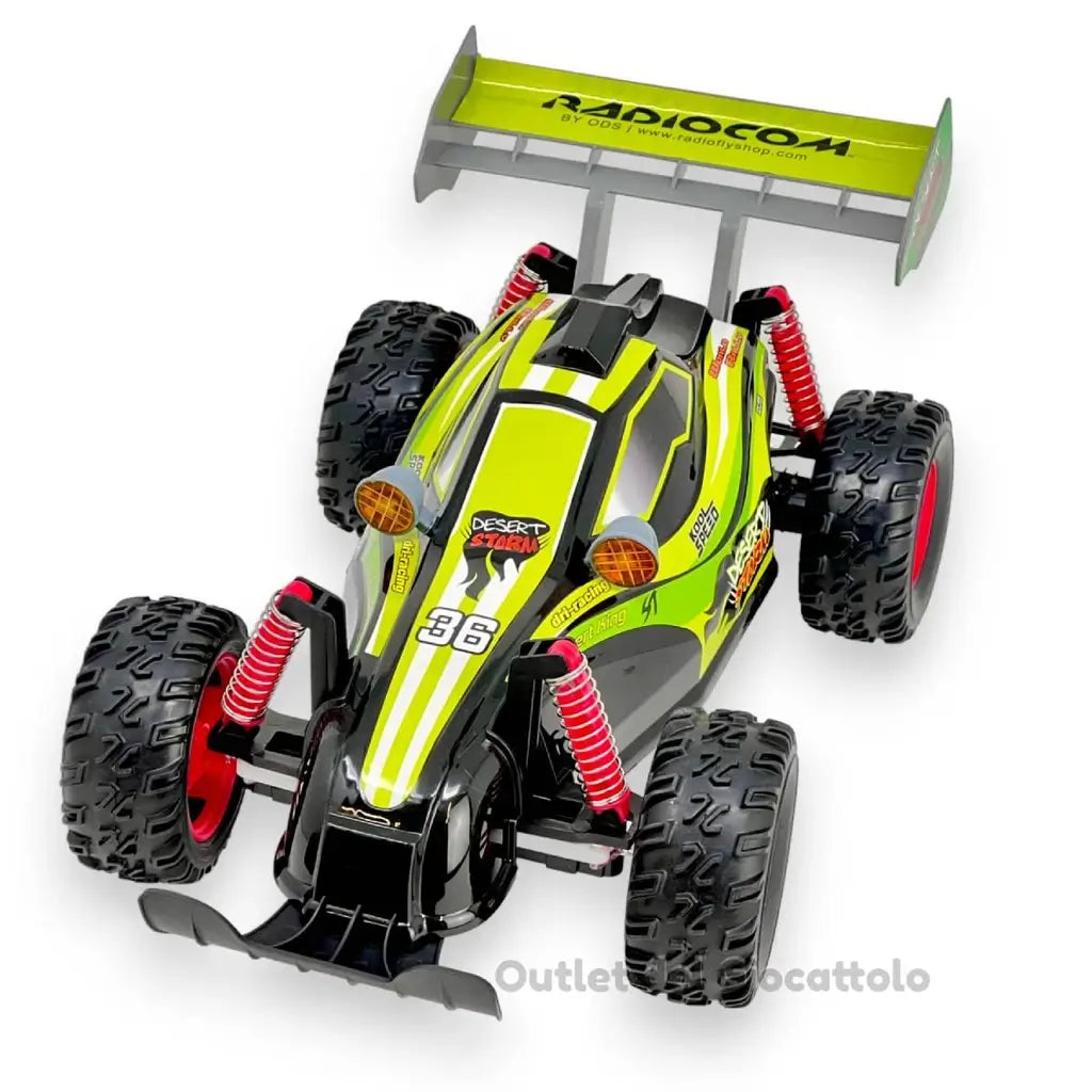 Desert Storm è una macchina telecomandata per bambini, lunga 36 cm e ideale per ogni terreno! Questa auto radiocomandata con telecomando a 7 funzioni e ruote ad alta aderenza 7