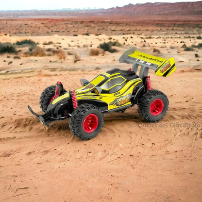 Desert Storm è una macchina telecomandata per bambini, lunga 36 cm e ideale per ogni terreno! Questa auto radiocomandata con telecomando a 7 funzioni e ruote ad alta aderenza 11