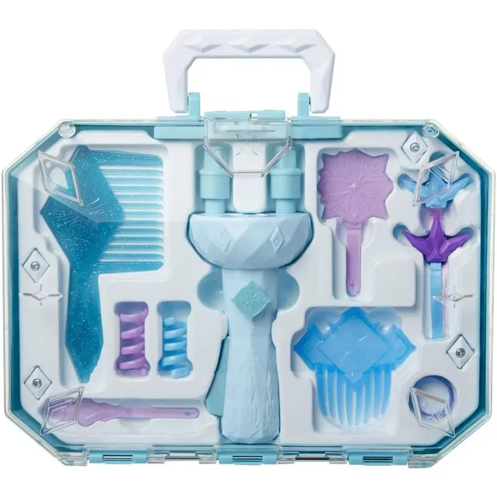 La valigetta Frozen con accessori per capelli è il set perfetto per bambine creative! Contiene hair twirler, mollette ed elastici per acconciature da favola.4