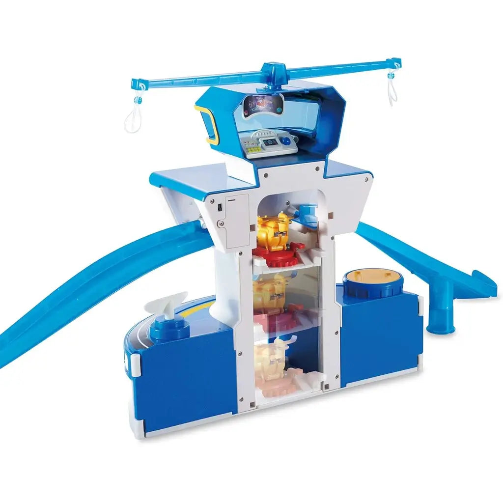 Playset Aeroporto Super Wings, il giocattolo ideale per bambini dai 3 anni in su. Con luci, suoni e personaggi Jett e Donnie trasformabili