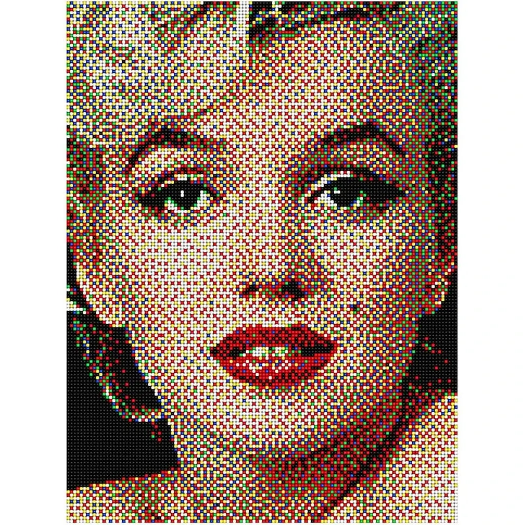 Chiodini Quercetti 0843 Pixel Art 16 Trasforma Foto in Arte 70 Immagini. Trasforma foto in arte. Kit con 16 tavolette 14.800 chiodini e effetto fotografico magico 2