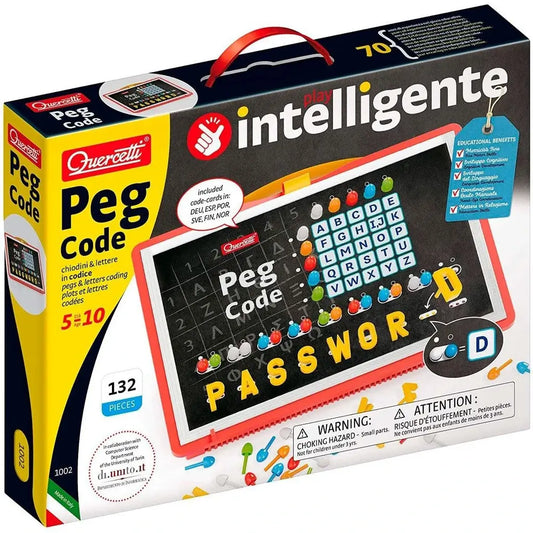 Quercetti Peg Code, un gioco educativo con chiodini e schede per creare messaggi in codice! Stimola logica, manualità e creatività nei bambini 5-10 anni. Include 132 pezzi, alfabeti multilingua e sfide di decodifica. Perfetto per apprendere coding in modo divertente e coinvolgente. 1