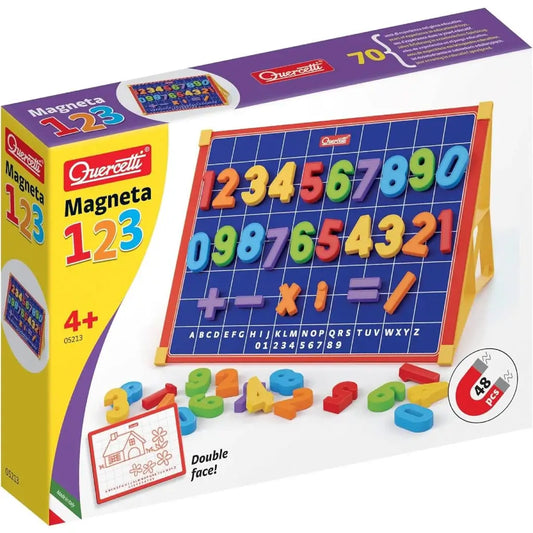 La Lavagna Magnetica Quercetti 5213 è perfetta per l’apprendimento dei bambini dai 4 anni. Doppio lato: magnetico per numeri e operazioni, liscio per disegni. Include 48 elementi magnetici per un gioco educativo, creativo e sicuro. Made in Italy.1