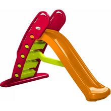 Scivolo Gigante Little Tikes! Progettato per bambini dai 2 ai 6 anni, offre sicurezza grazie ai gradini larghi, maniglie integrate e base stabile. Facile da piegare, ideale per il giardino. Lunghezza scivolo di 2 metri 1