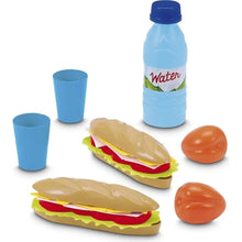 Set Tavolo Pic Nic Ecoiffier per bambini 12-36 mesi con sgabelli e 11 accessori. Ideale per gioco simbolico sociale casa giardino. Prodotto in Francia.