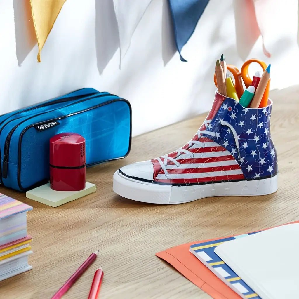 Puzzle 3D Portapenne Sneaker Flag Ravensburger - BabyLud