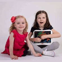 Quercetti 1805 Peg Brite Gioco Mosaico LED Creativo - BabyLud