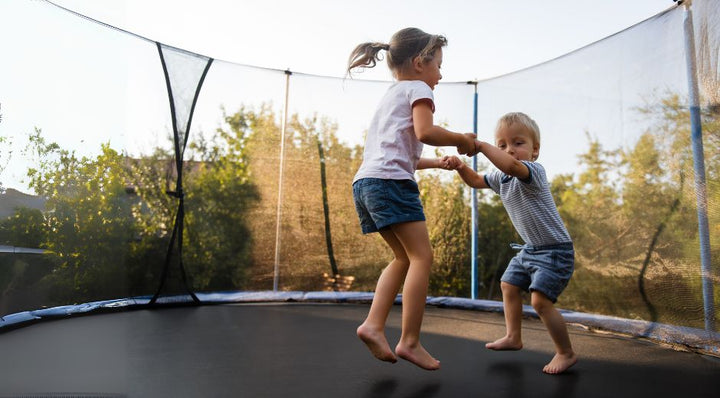 Trampolino elastico per bambini con rete di protezione - divertimento sicuro in giardino per bambine e bambini